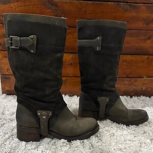 VERA WANG Luxury Designer Boots, Retro Nostalgic Style Sz 7.5 GUC
